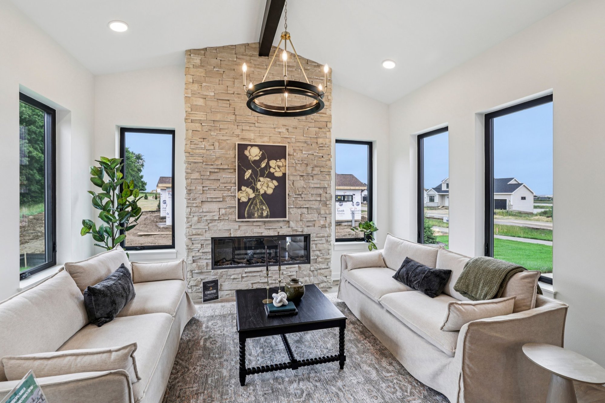 19-web-or-mls-Royal View Dr-S2606-019 19-web-or-mls-Royal View Dr-S2606-019