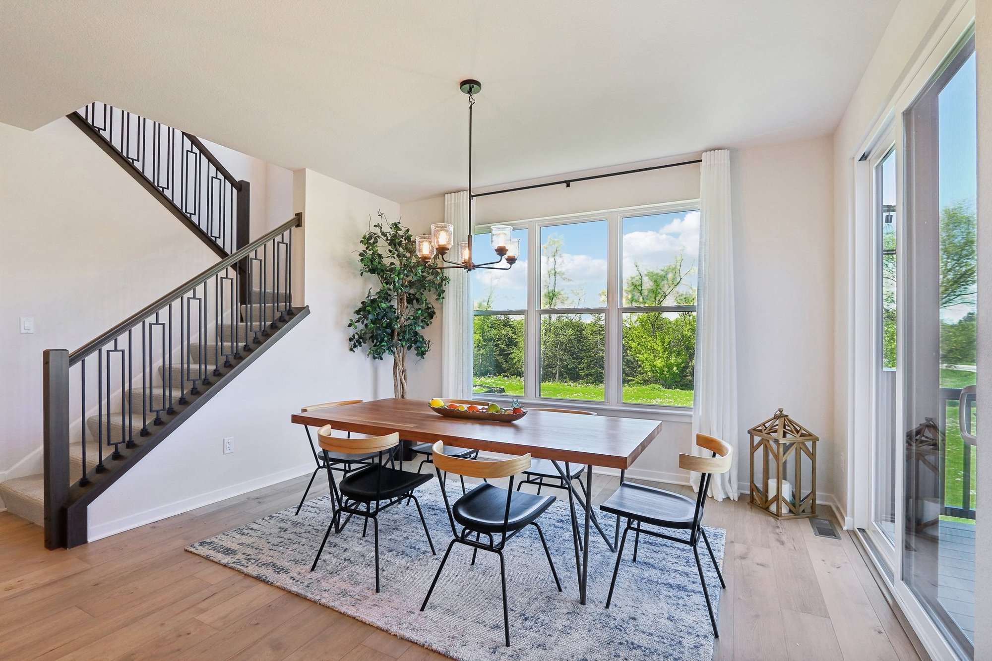 W151N11999 Mistletoe Rd-011